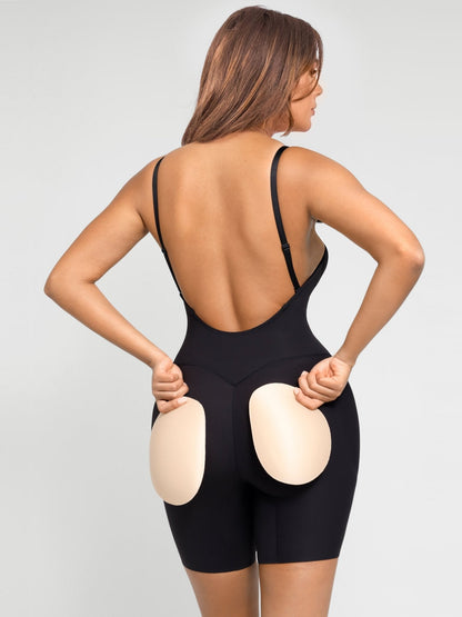 Naomi™ | Figurformender Body mit tiefem Rücken und herausnehmbaren Pads